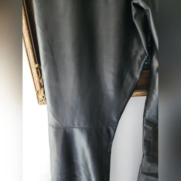 Badgley Mischka 4-way stretch faux leather pants - Picture 5 of 7